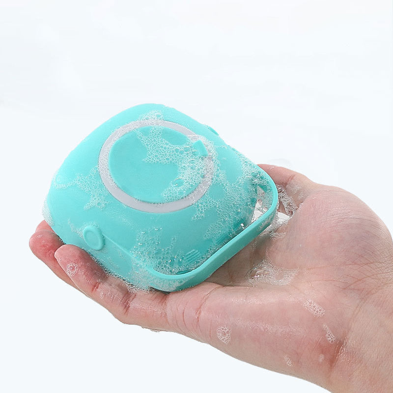 2-in-1 Pet Shampoo and Grooming Brush