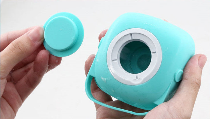 2-in-1 Pet Shampoo and Grooming Brush